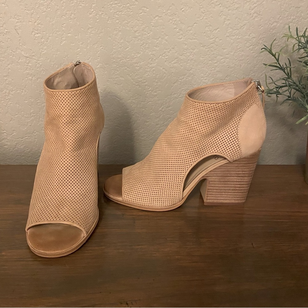 Vince Cumuto Open Toe Bootie